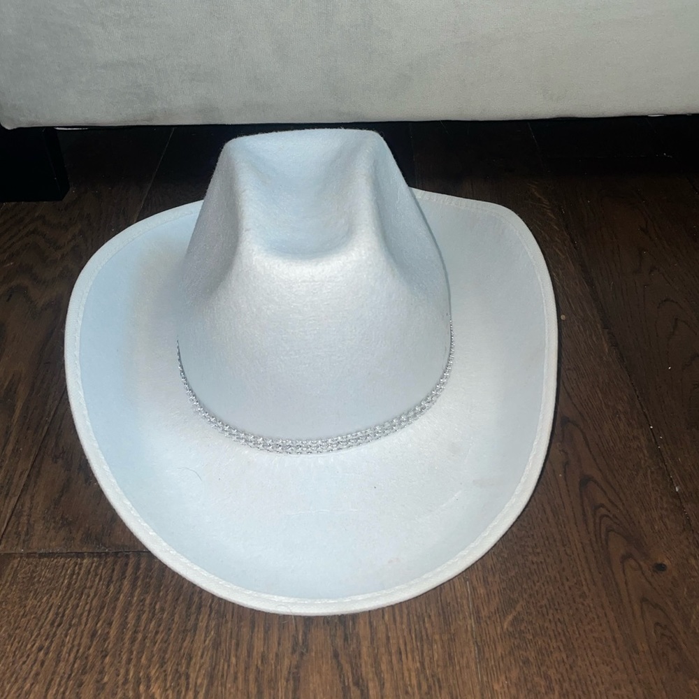 White cowboy hat